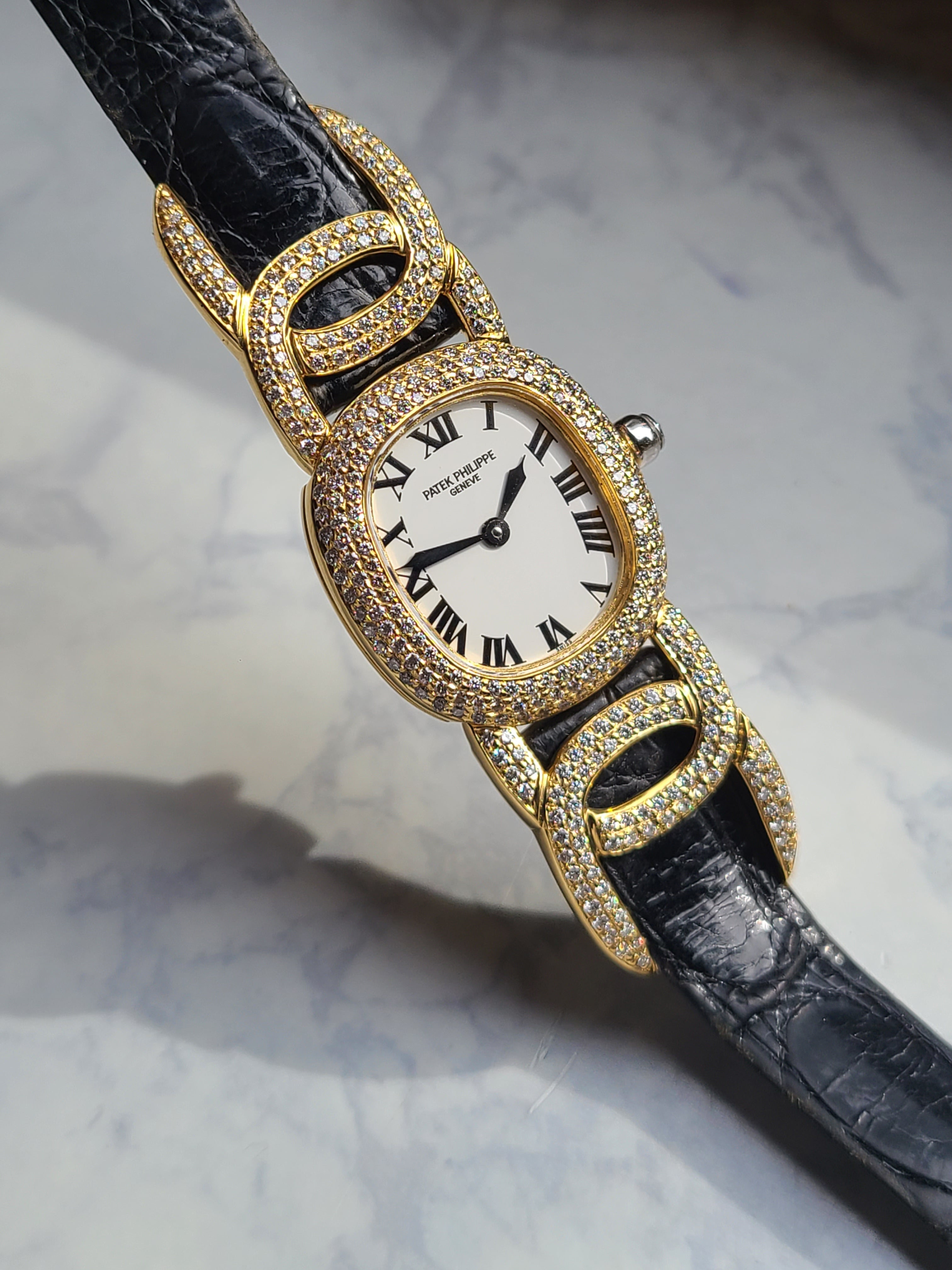 Patek Philippe Golden Ellipse Diamonds YG 파텍필립 골든 엘립스 풀다이아몬드 블랙로만 18K 옐로우골드 여성용