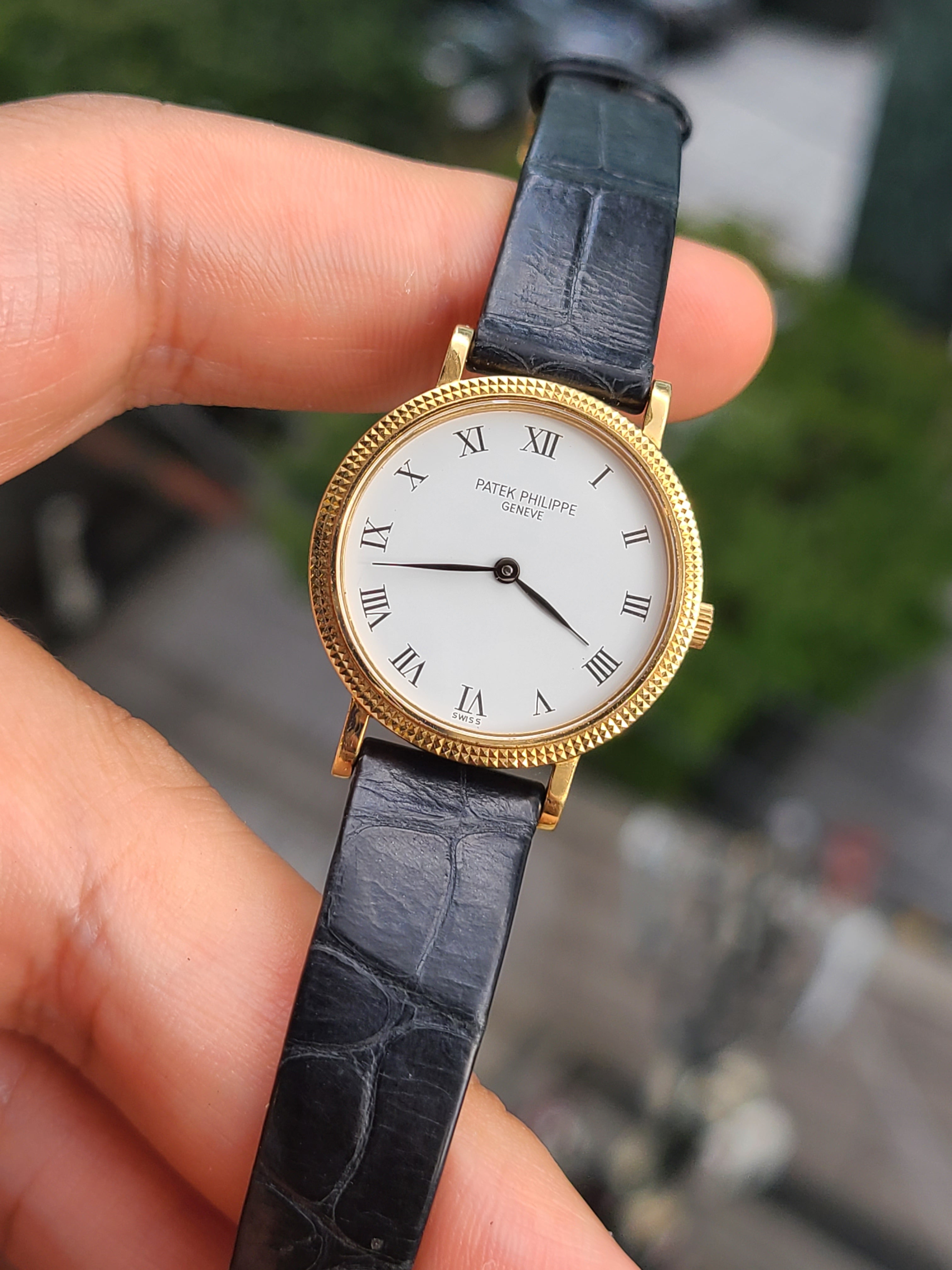 Patek Philippe Calatrava 18K YG 파텍필립 여성용 칼라트라바 화이트 블랙 로만 18K 옐로우골드 금통