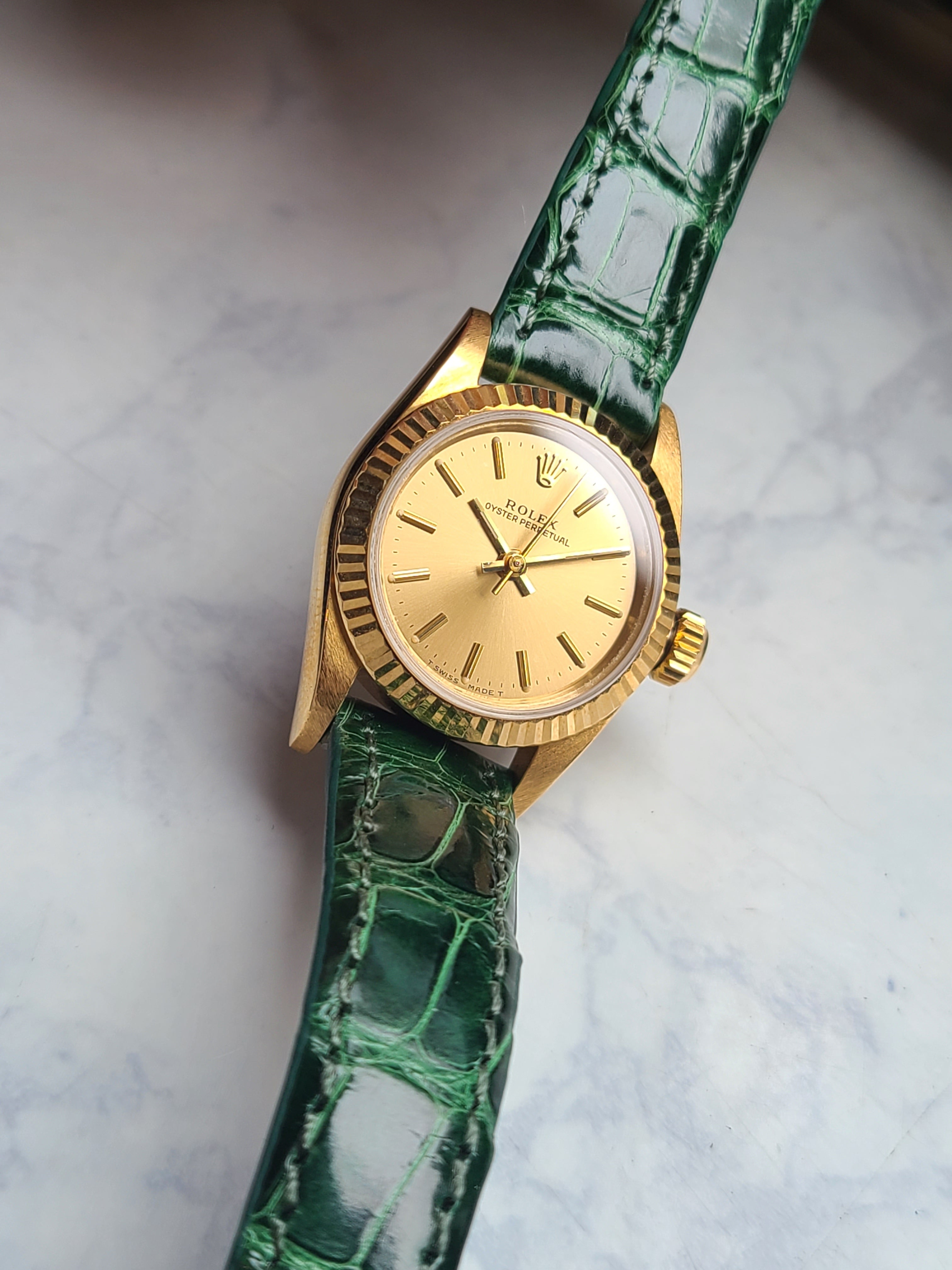 Rolex OP 18K YG 롤렉스 여성용 오이스터퍼페추얼 옐로우골드 18K 금통 미사용급 컨디션
