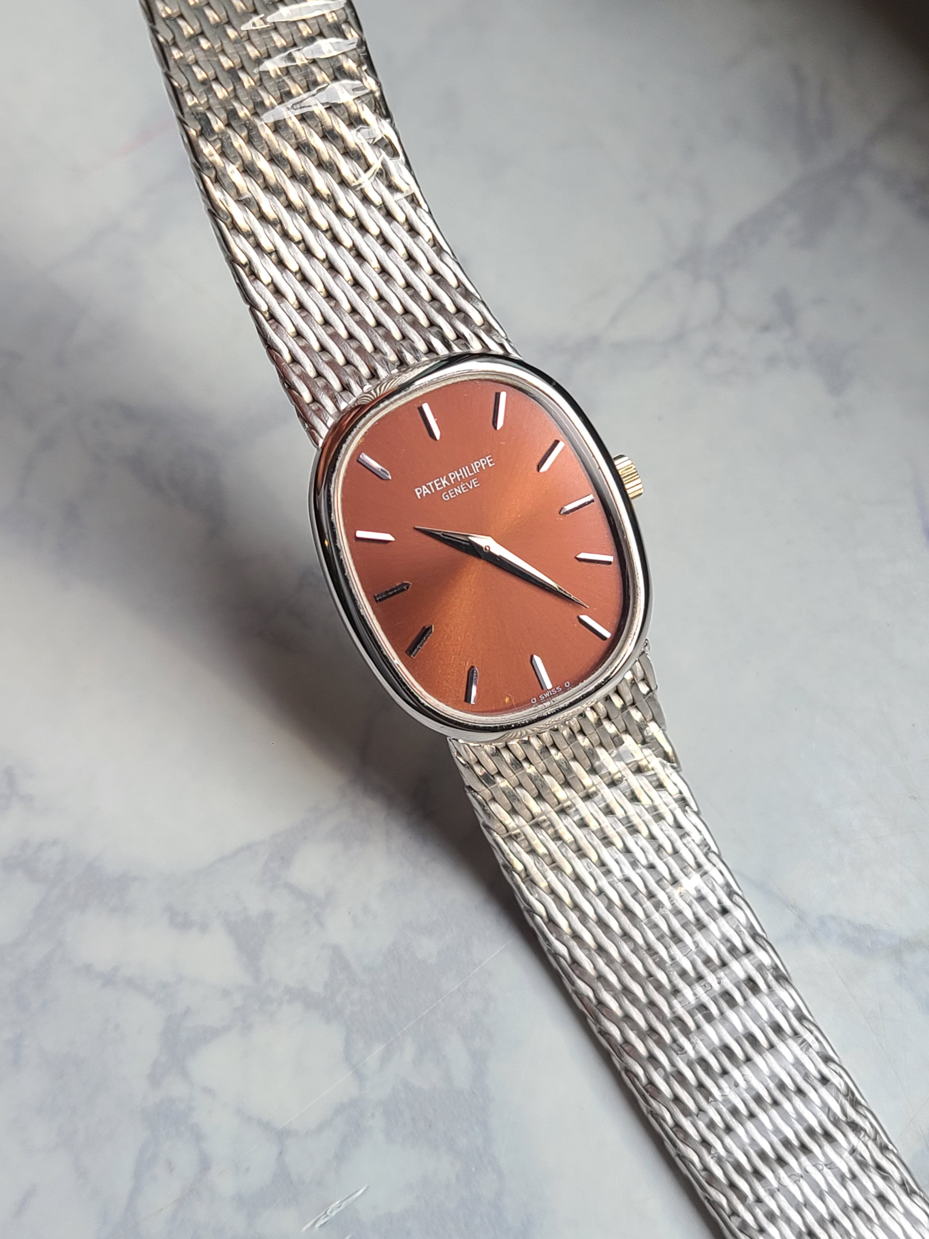 Patek Philippe Golden Ellipse Salmon 18K WG Women's 파텍필립 골든 엘립스 살몬 다이얼 18K 화이트골드 여성용 소장품